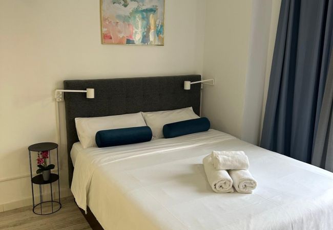 Estudio en Málaga - Lagunillas 14 - II