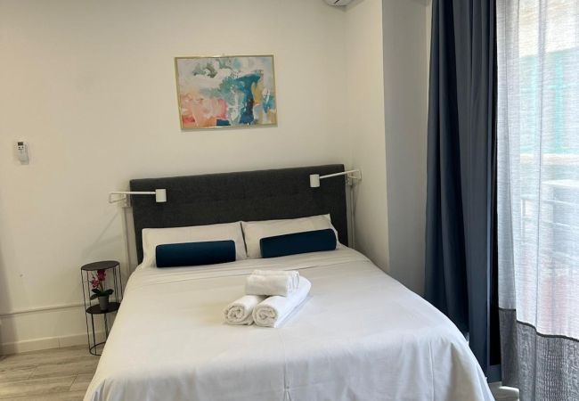Estudio en Málaga - Lagunillas 14 - II