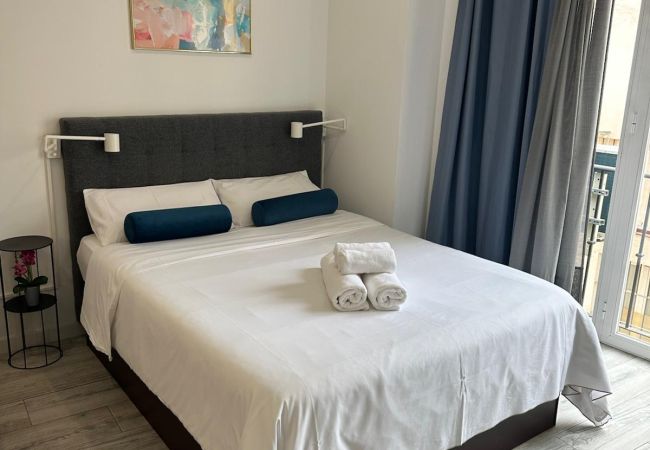 Estudio en Málaga - Lagunillas 14 - II